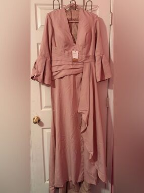 Dusty Rose Sheath/Column V-Neck Long Sleeves Mother Of The Bride Dresses Size 10